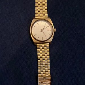 Nixon Gold Watch - The Time Teller